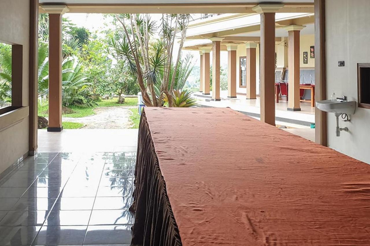 Hotel Bumi Bermi Permai Near Bermi Eco Park Mitra Reddoorz Probolinggo Zewnętrze zdjęcie