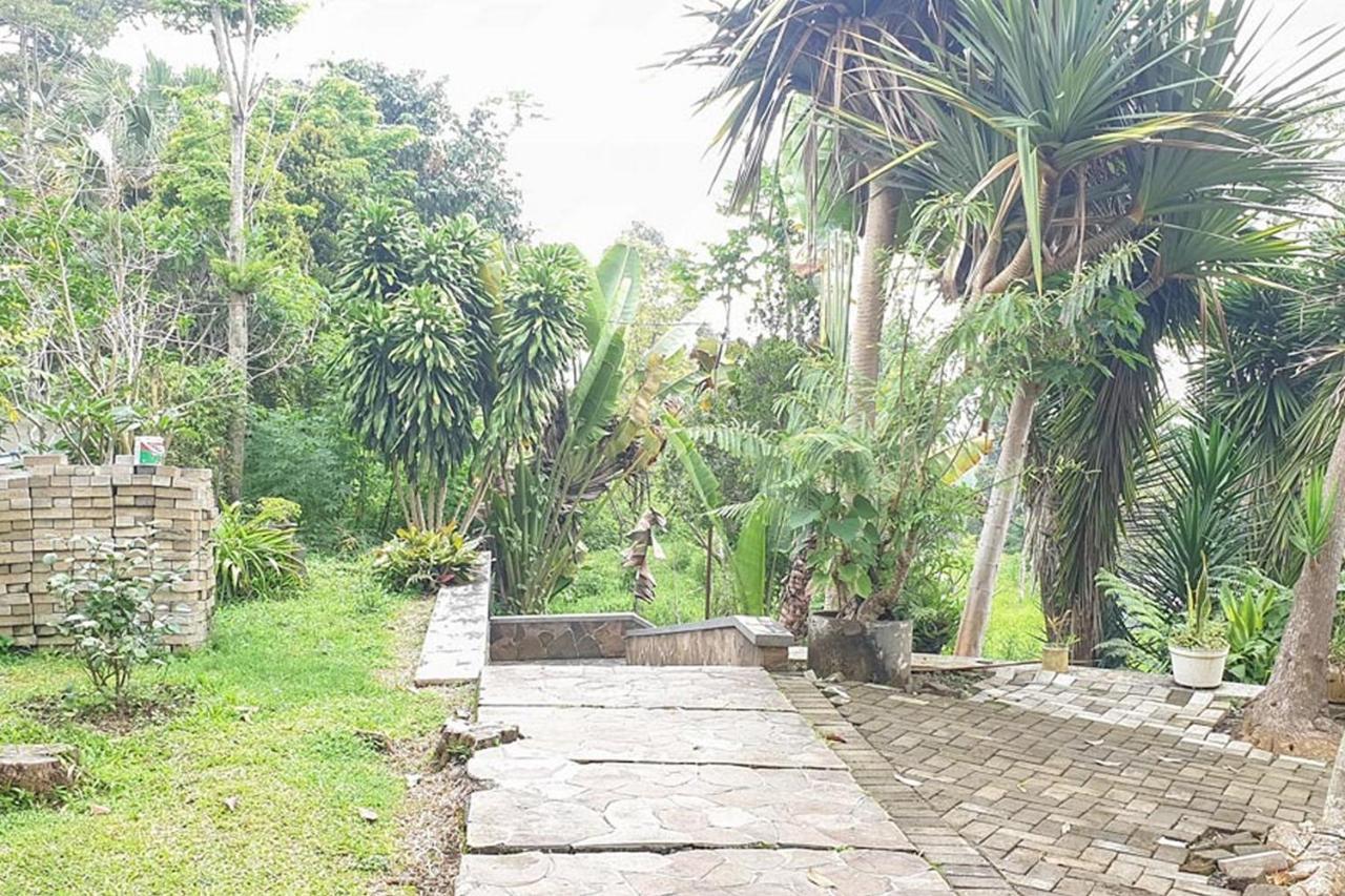 Hotel Bumi Bermi Permai Near Bermi Eco Park Mitra Reddoorz Probolinggo Zewnętrze zdjęcie