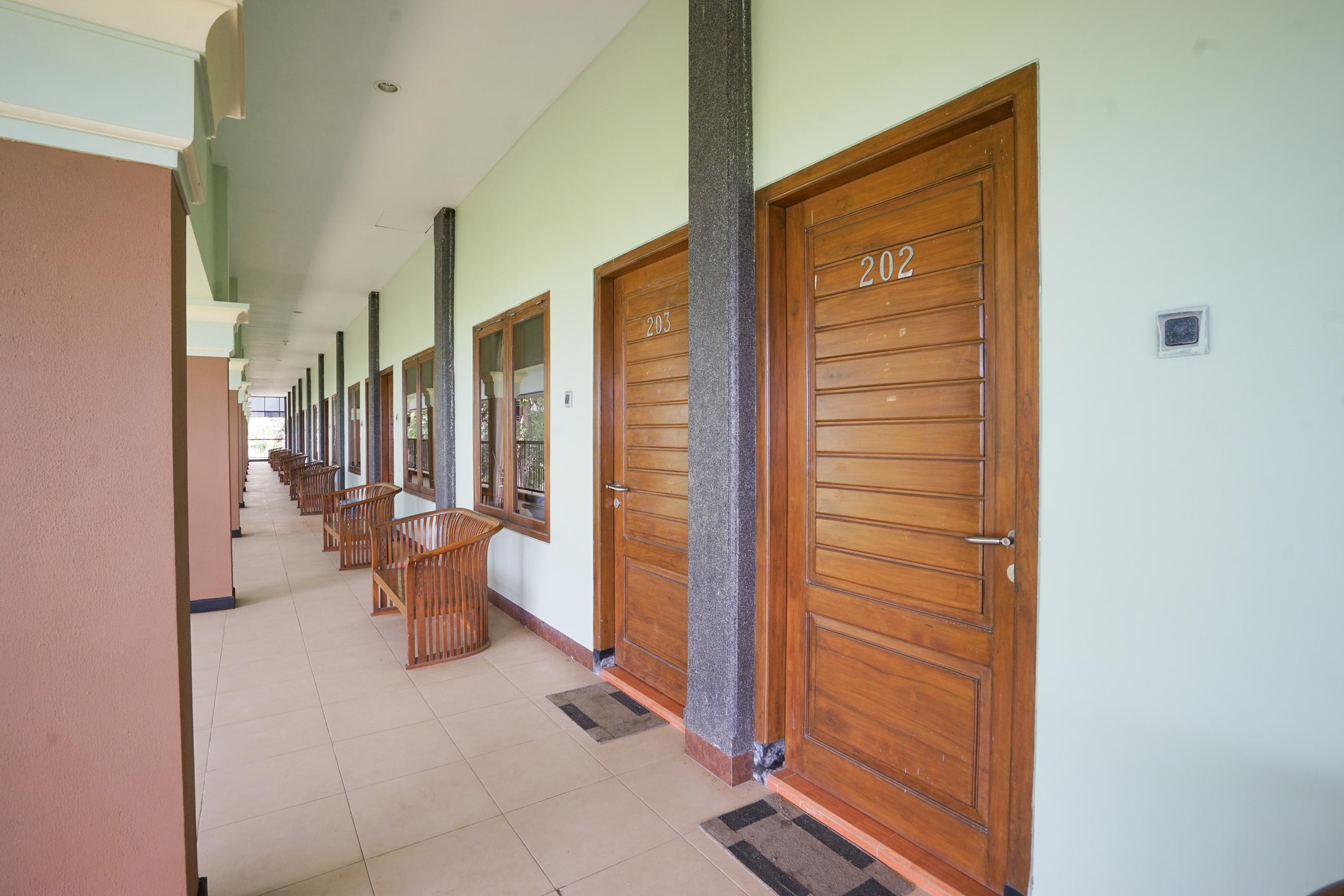Hotel Bumi Bermi Permai Near Bermi Eco Park Mitra Reddoorz Probolinggo Zewnętrze zdjęcie