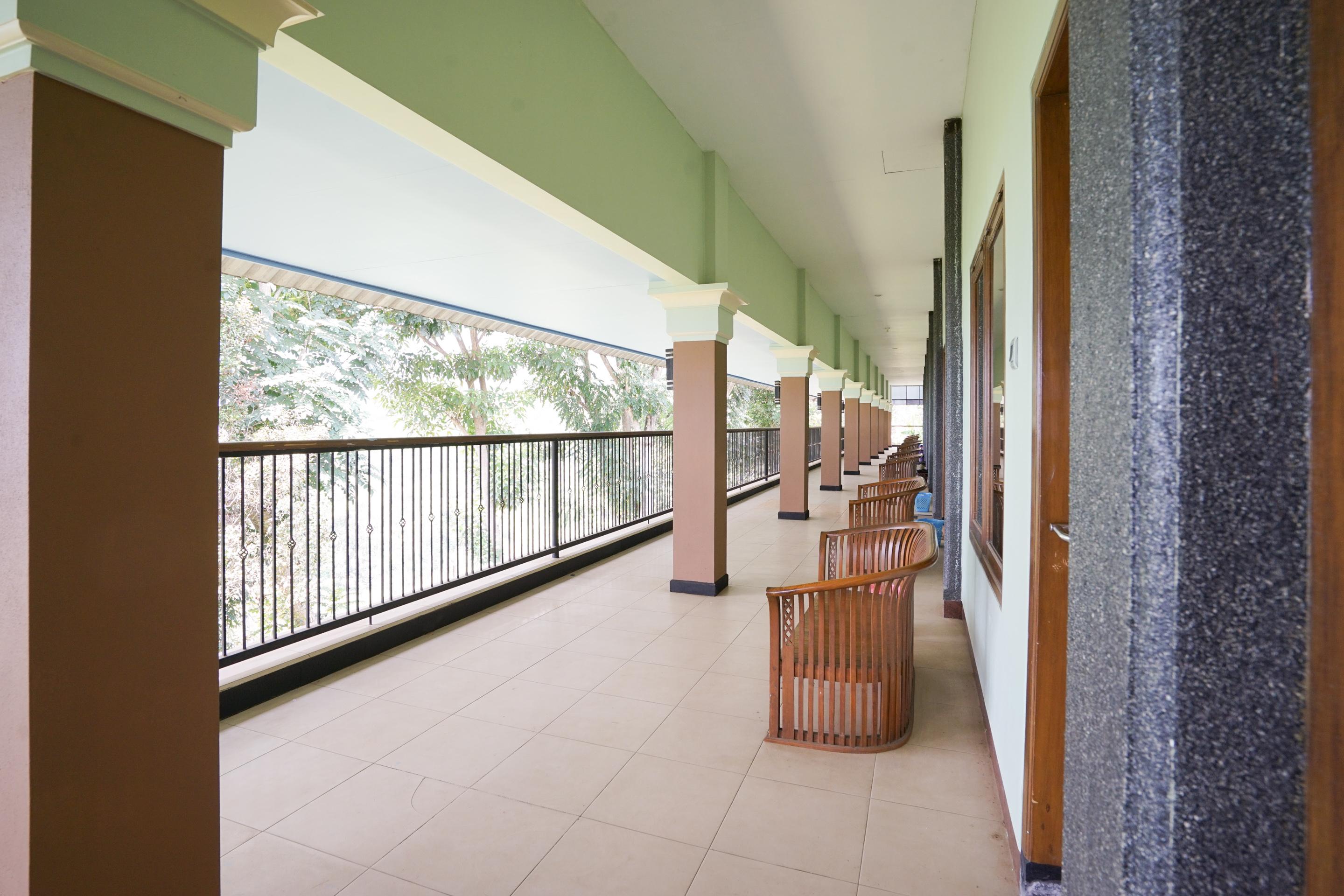 Hotel Bumi Bermi Permai Near Bermi Eco Park Mitra Reddoorz Probolinggo Zewnętrze zdjęcie